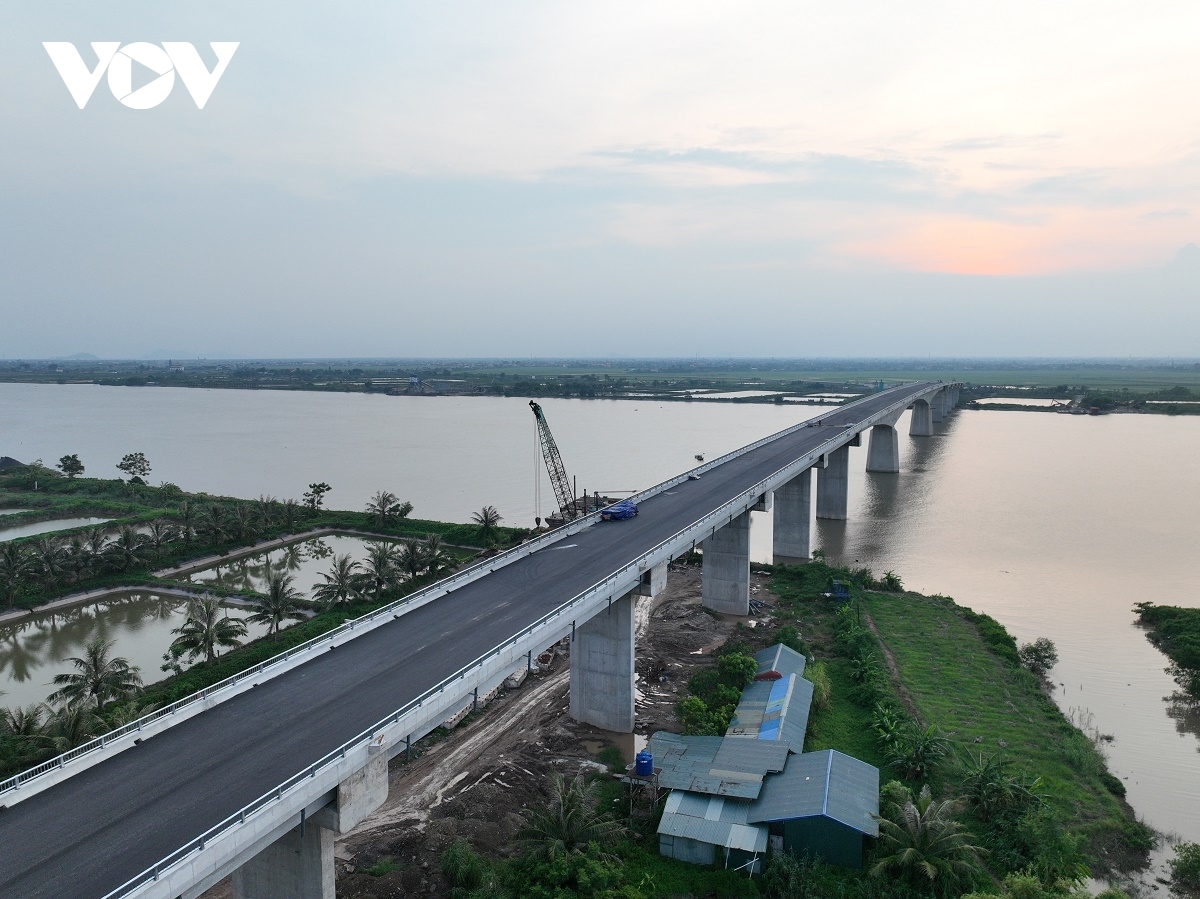 Thịnh Long – bất động sản ven biển bứt phá nhờ cầu vượt sông Đáy