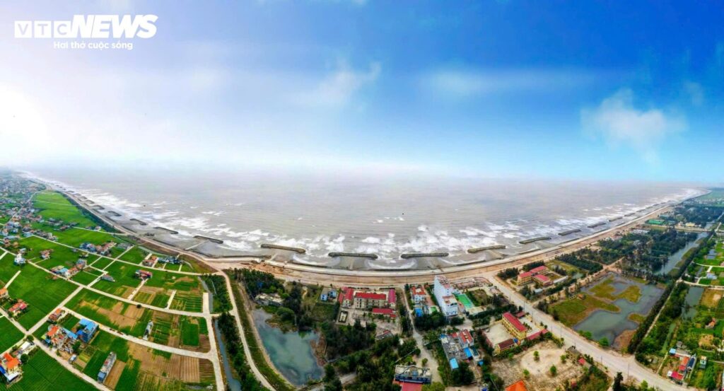 Biển Ninh Cơ “lột xác”, du lịch Ninh Bình tăng tốc