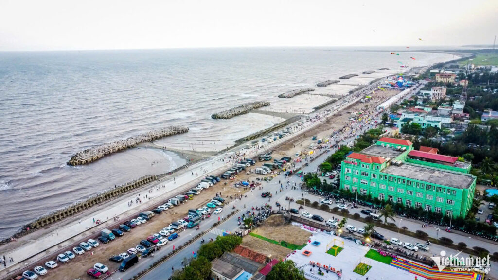 Du lịch biển Thịnh Long khởi sắc trở lại dịp hè 2026